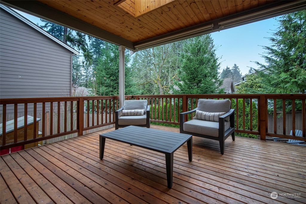 Photo of 7318 NE 167th Court, Kenmore, WA 98028 (MLS # 2314206)