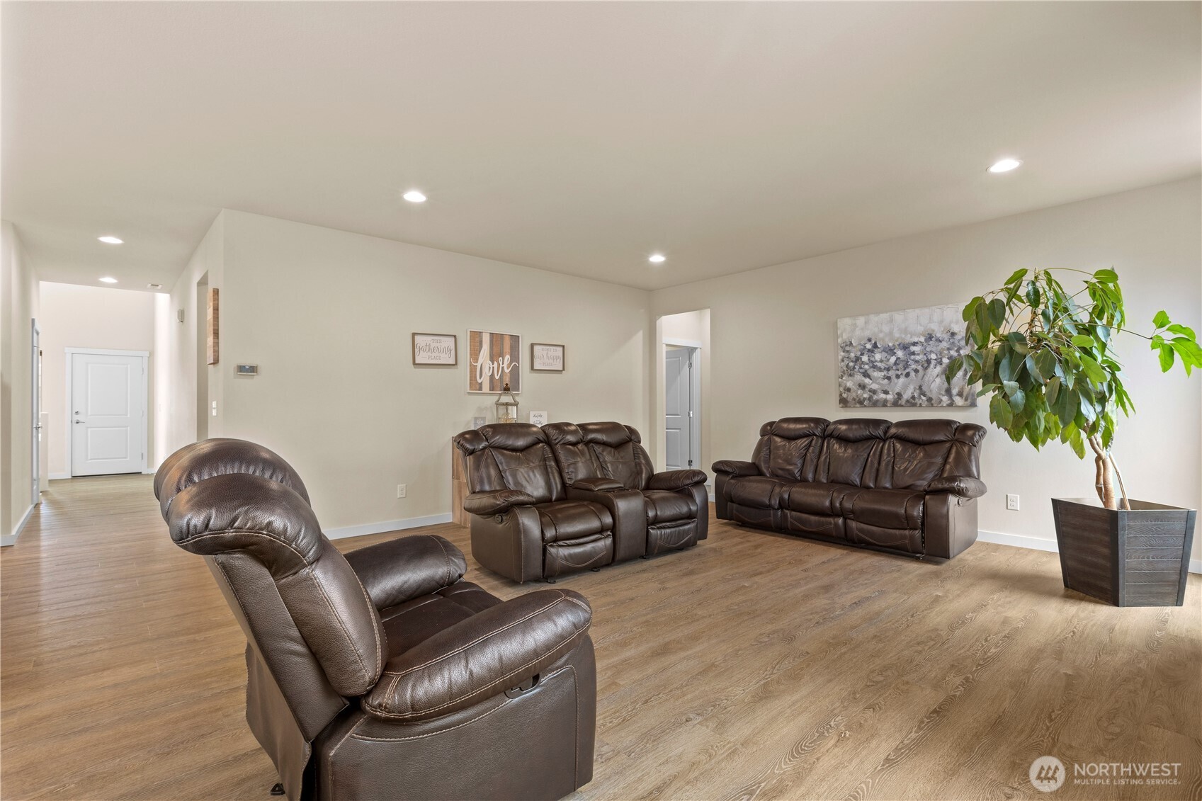 396 S Sergeant Street