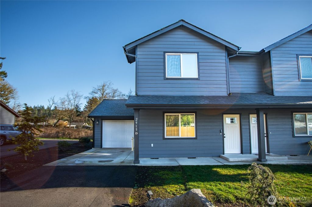 Photo of 2915 Jackson Highway #D, Chehalis, WA 98532 (MLS # 2470499)