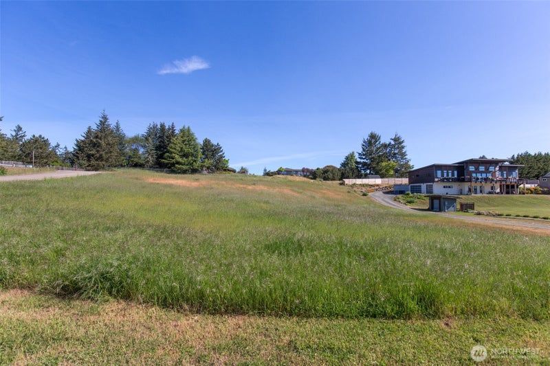9999 Quiet Waters Lane