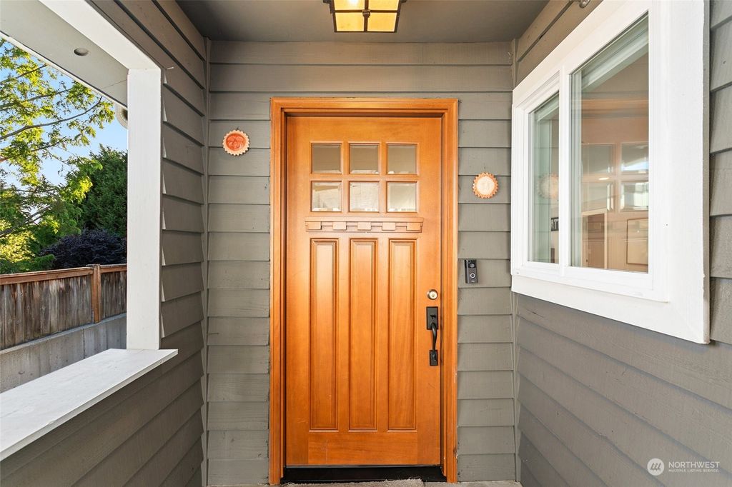 Photo of 16233 15th Avenue SW, Burien, WA 98166 (MLS # 2274260)