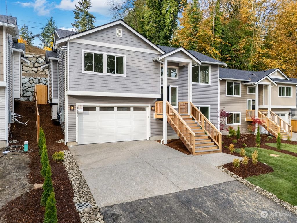 Photo of 4330 Crescent Avenue #A, Everett, WA 98203 (MLS # 2305880)