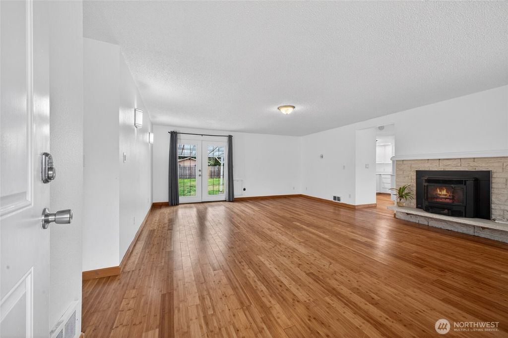 Photo of 12708 108th Avenue Ct E, Puyallup, WA 98374 (MLS # 2511627)