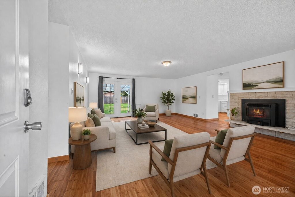 Photo of 12708 108th Avenue Ct E, Puyallup, WA 98374 (MLS # 2511627)