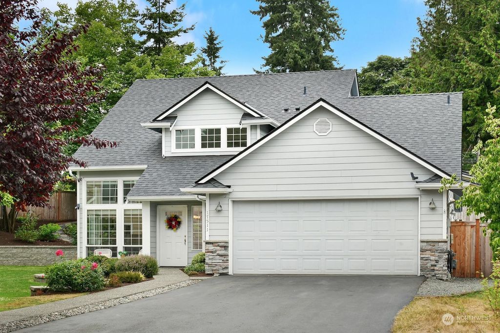 Photo of 17511 N Park Place N #3, Shoreline, WA 98133 (MLS # 2153787)