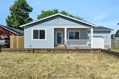 Photo of 711 S Broadway Street, Westport, WA 98595 (MLS # 2395001)