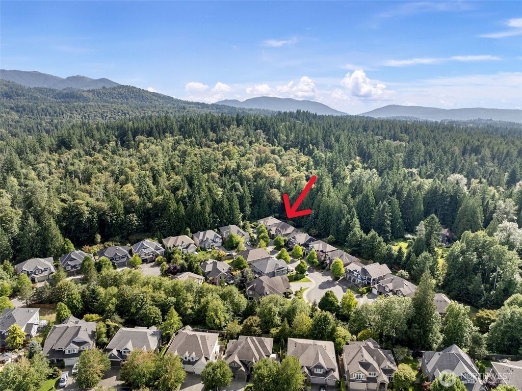 Photo of 27541 SE 31st Place, Sammamish, WA 98075 (MLS # 2413255)