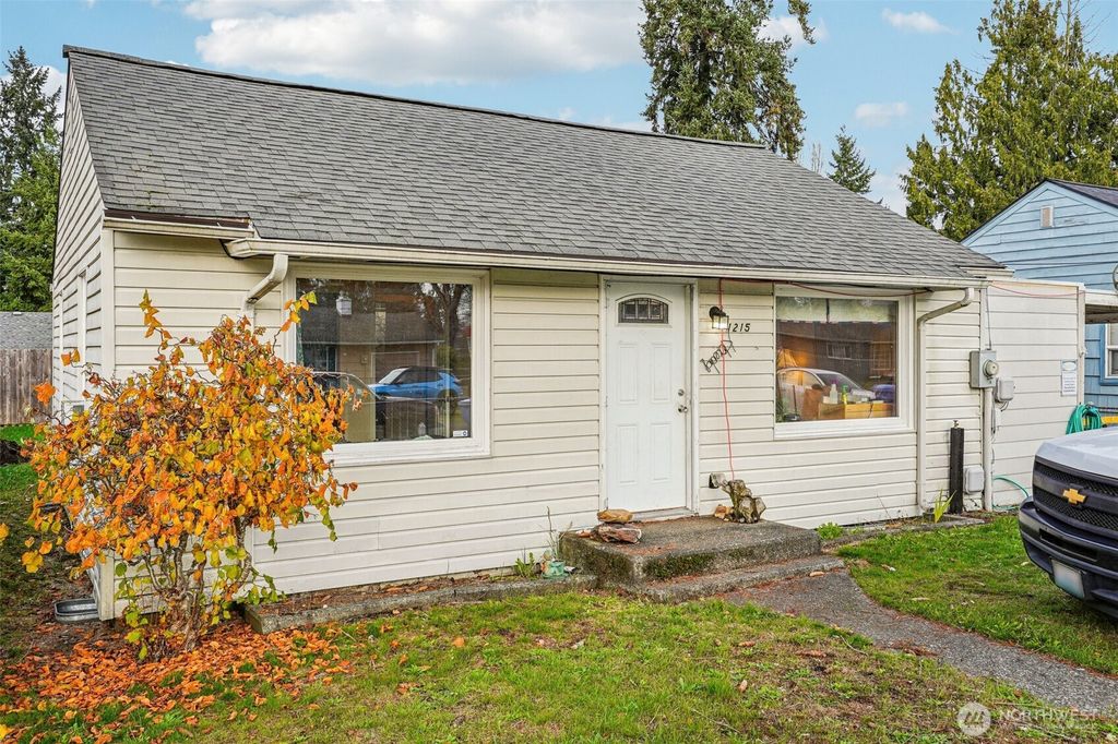 Photo of 1215 117th Street S, Tacoma, WA 98444 (MLS # 2459115)