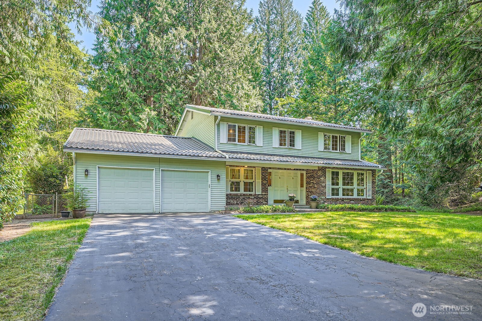 21927 SE 37th Street