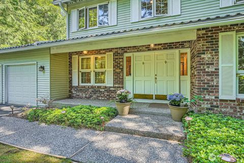 21927 SE 37th Street Sammamish WA 98075