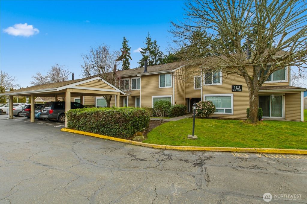 Photo of 23712 13th Place S #1006, Des Moines, WA 98198 (MLS # 2503021)