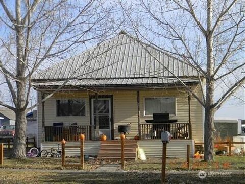 Photo of 202 N Division Street, Odessa, WA 99159 (MLS # 2427812)