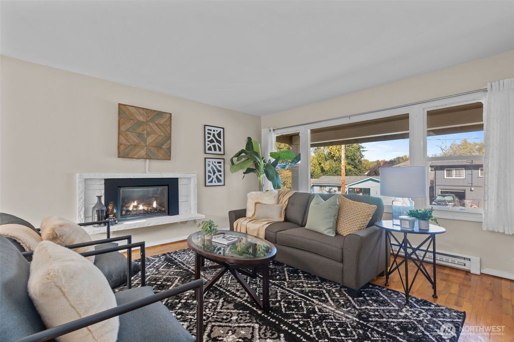 Photo of 1839 S 246th Place, Des Moines, WA 98198 (MLS # 2440140)