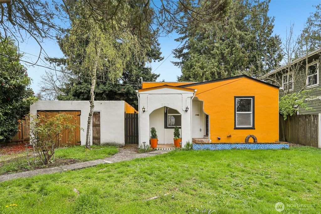 Photo of 3513 SW 97th Street, Seattle, WA 98126 (MLS # 2506347)