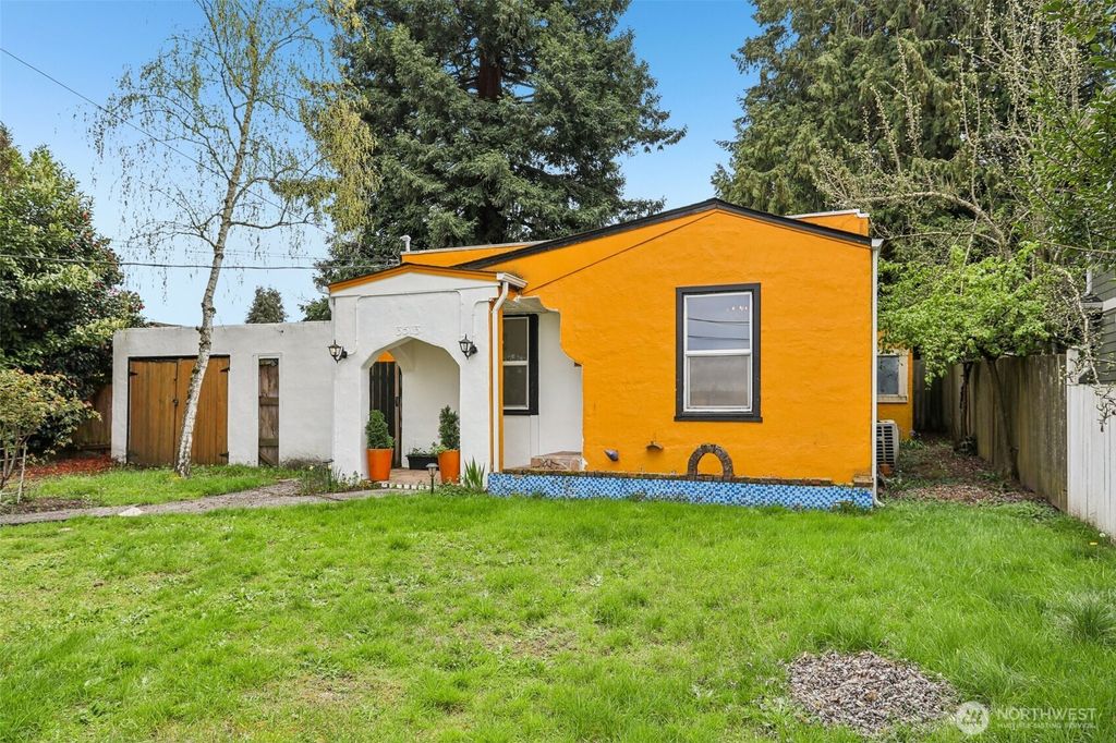 Photo of 3513 SW 97th Street, Seattle, WA 98126 (MLS # 2506347)