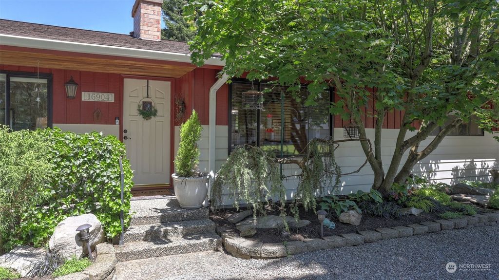 Photo of 16904 SE 142nd Street, Renton, WA 98059 (MLS # 2078333)