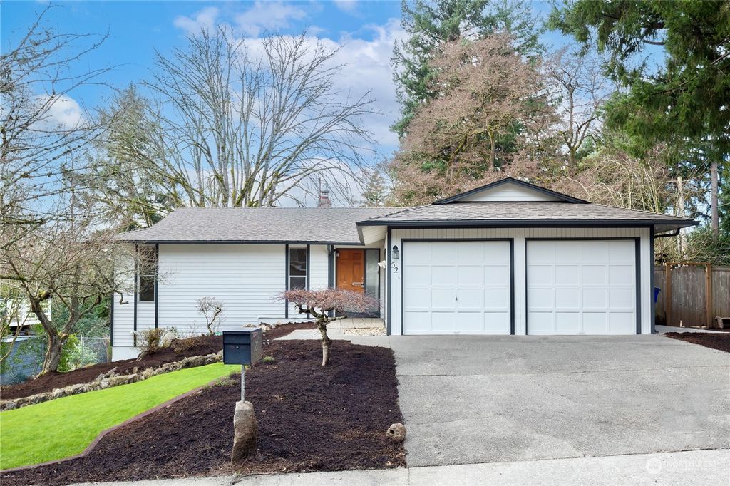 Photo of 521 154th Avenue NE, Bellevue, WA 98007 (MLS # 2199077)