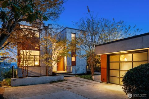 Photo of 1527 E Howe Street, Seattle, WA 98112 (MLS # 2499874)