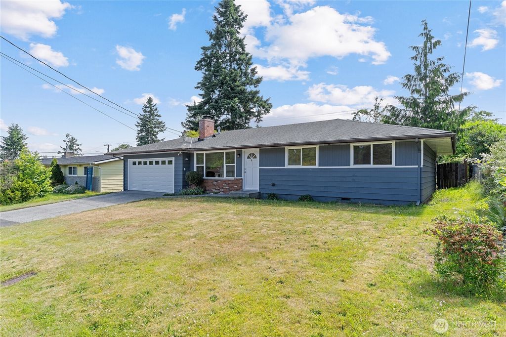 Photo of 7611 Easy Street, Everett, WA 98203 (MLS # 2430143)