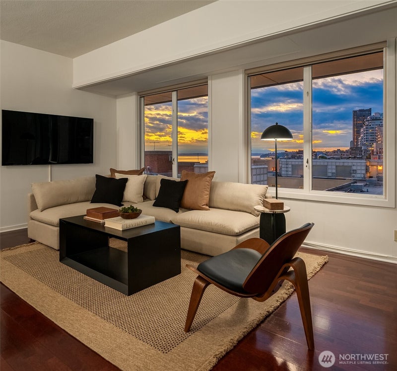 98 Union Street 810