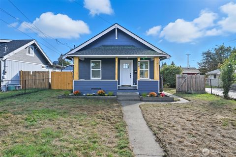 Photo of 808 E 46th Street, Tacoma, WA 98404 (MLS # 2441389)