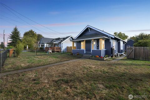 Photo of 808 E 46th Street, Tacoma, WA 98404 (MLS # 2441389)