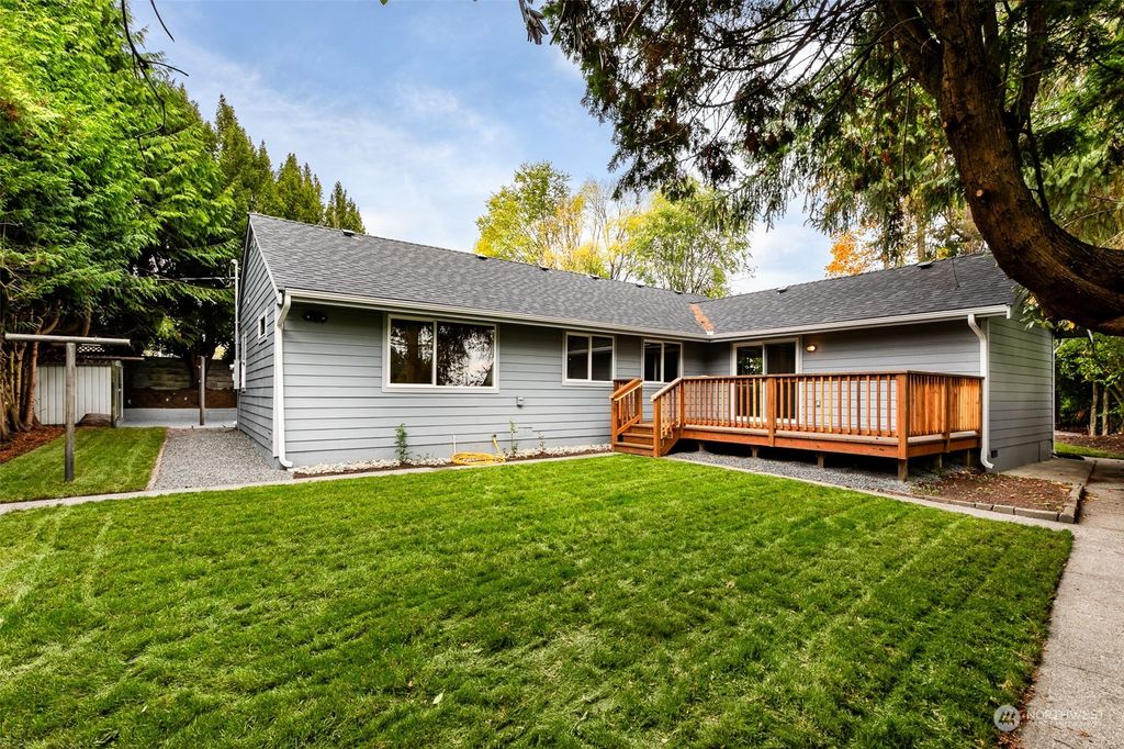 Photo of 5020 Sperry Lane, Everett, WA 98203 (MLS # 2175504)