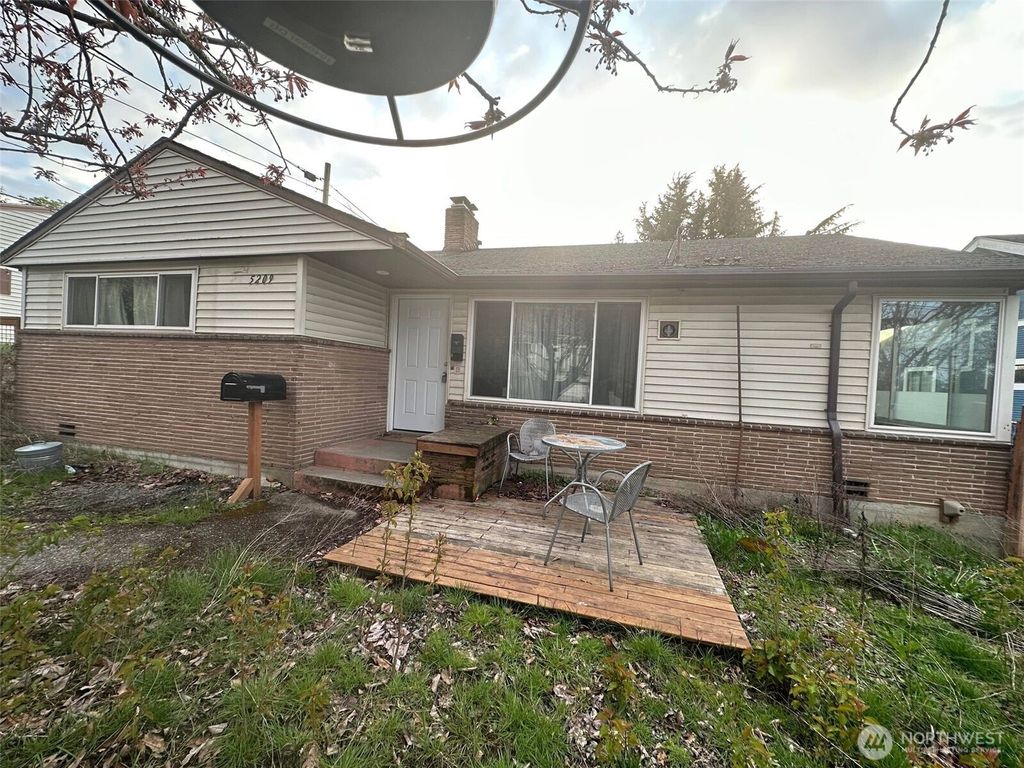 Photo of 5209 Renton Avenue S, Seattle, WA 98118 (MLS # 2336492)