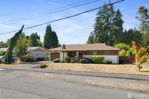 Photo of 1524 N James St ST, Tacoma, WA 98406 (MLS # 2577710)