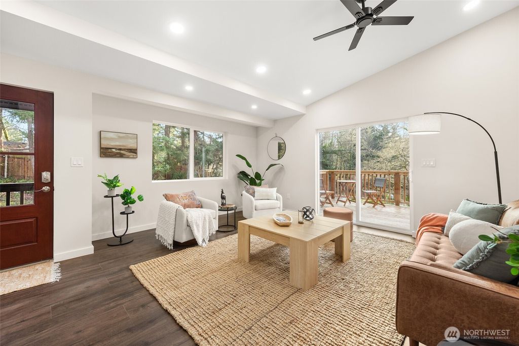 Photo of 11828 Cove Road SW, Vashon, WA 98070 (MLS # 2477929)