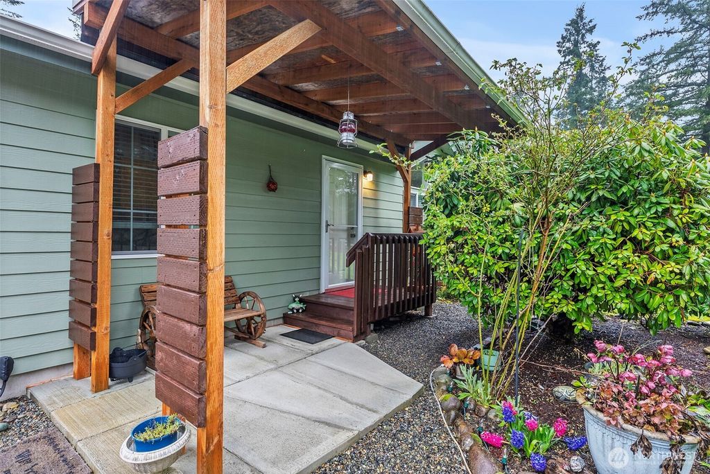 Photo of 23310 62nd Avenue E, Graham, WA 98338 (MLS # 2497039)