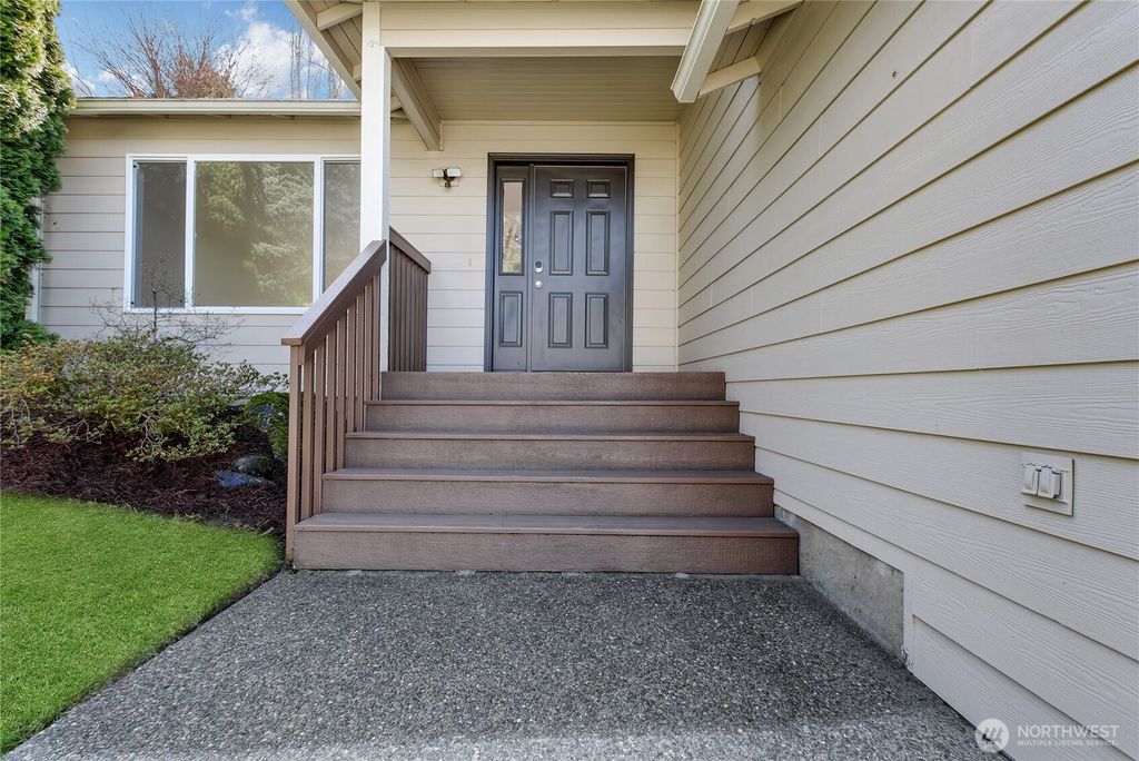 Photo of 25207 Lake Wilderness Country Club Drive SE, Maple Valley, WA 98038 (MLS # 2350194)