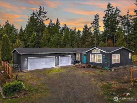 Photo of 2701 225th Place, Ocean Park, WA 98640 (MLS # 2517336)