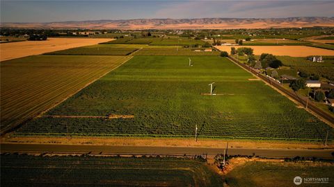 Photo of 0 Pleasant View Road, Milton-Freewater, OR 97862 (MLS # 2408932)