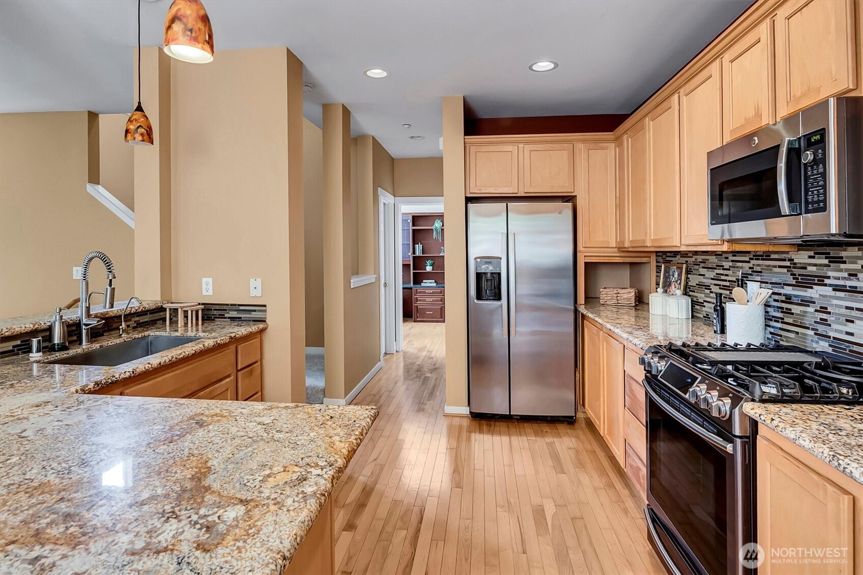 1601 NE Katsura Street 501