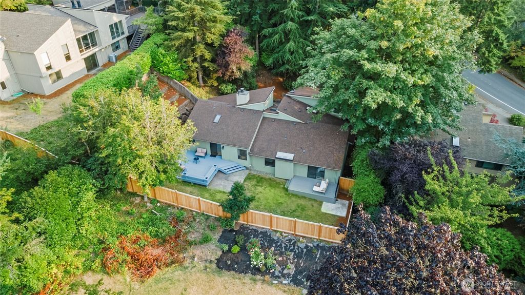 Photo of 14310 SE 49th Street, Bellevue, WA 98006 (MLS # 2404479)