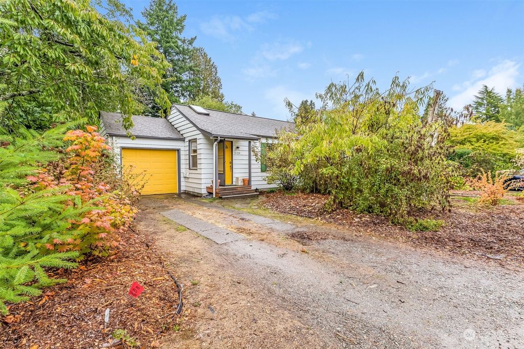 Photo of 11354 19th Avenue NE, Seattle, WA 98125 (MLS # 2165947)