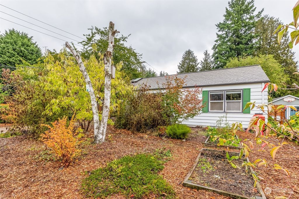 Photo of 11354 19th Avenue NE, Seattle, WA 98125 (MLS # 2165947)