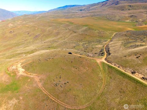 Photo of 0 Blue Grade, East Wenatchee, WA 98802 (MLS # 2502769)