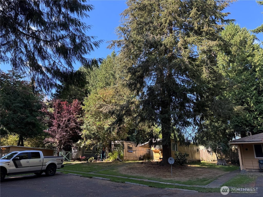Photo of 334 Devoe Street NE, Olympia, WA 98507 (MLS # 2592804)