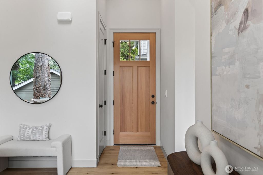 Photo of 11737 40th Avenue NE #B, Seattle, WA 98125 (MLS # 2559511)
