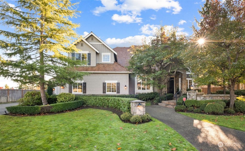 Photo of 27827 SE 26th Way, Sammamish, WA 98075 (MLS # 2016540)