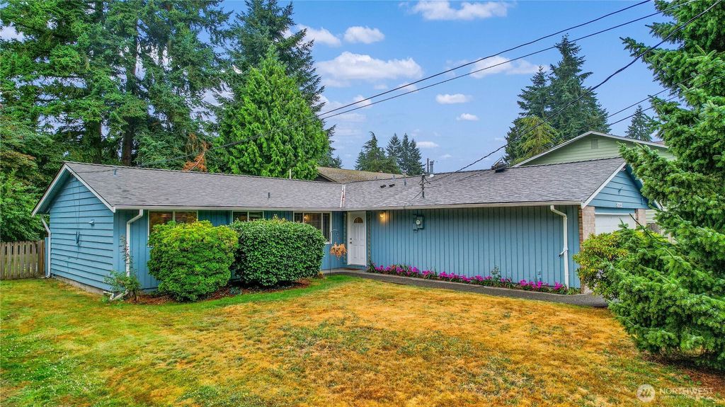 Photo of 8711 NE 138th Street, Kirkland, WA 98034 (MLS # 2408497)