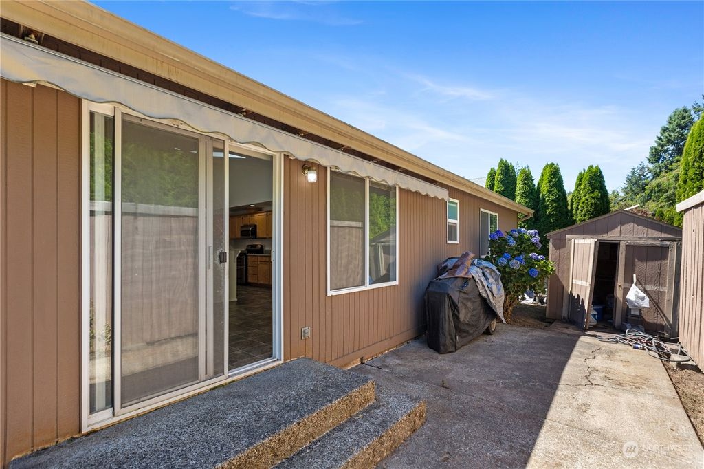 Photo of 14104 SE 188th Way, Renton, WA 98058 (MLS # 2144411)