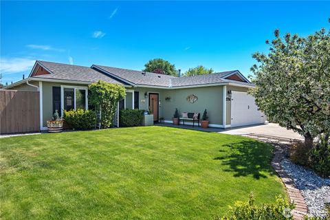 Photo of 1714 Indiana Drive, Ellensburg, WA 98926 (MLS # 2515483)