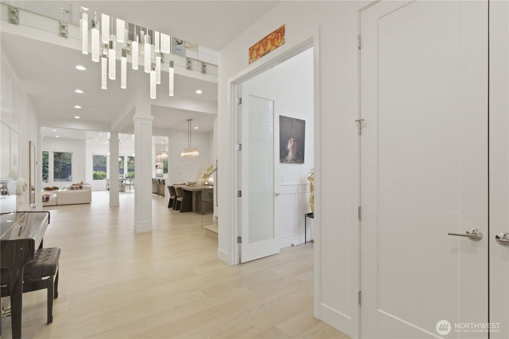 Photo of 9215 NE 32nd Street, Clyde Hill, WA 98004 (MLS # 2493388)