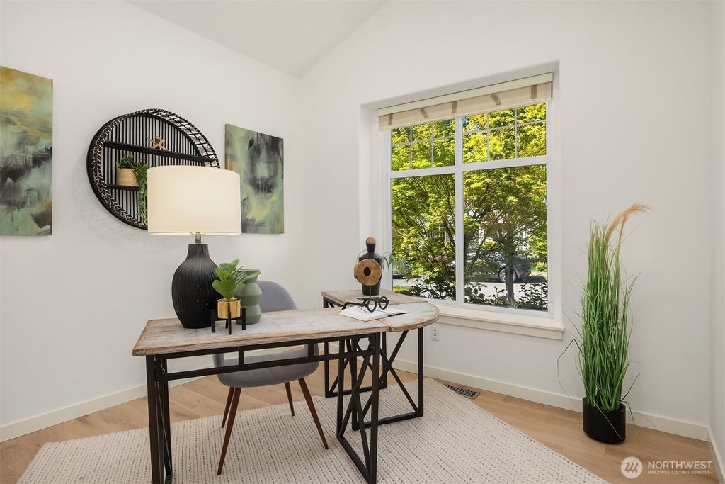 Photo of 1772 12th Avenue NE, Issaquah, WA 98029 (MLS # 2352691)