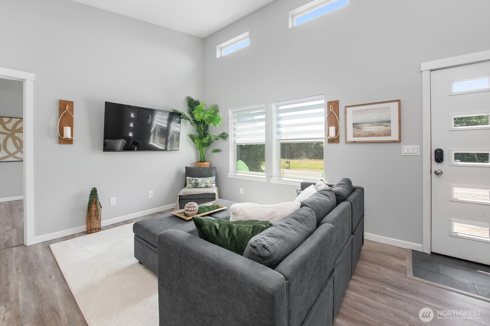 320 Marine View Drive SW