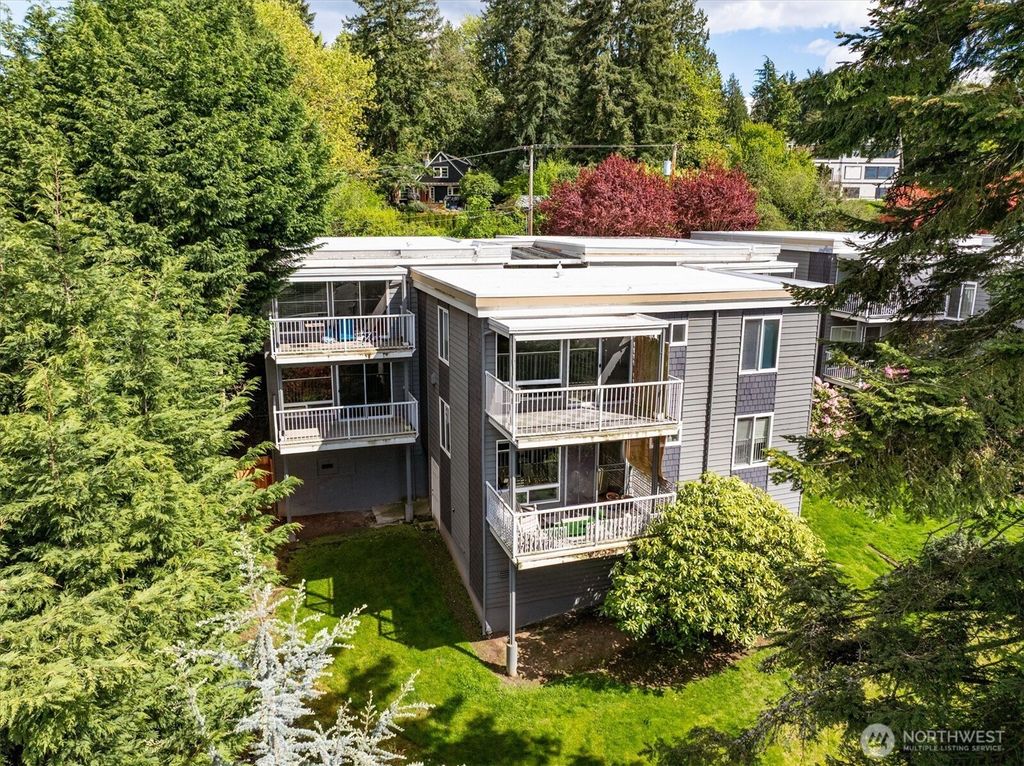 Photo of 1111 Kirkland Avenue #5A, Kirkland, WA 98033 (MLS # 2366486)