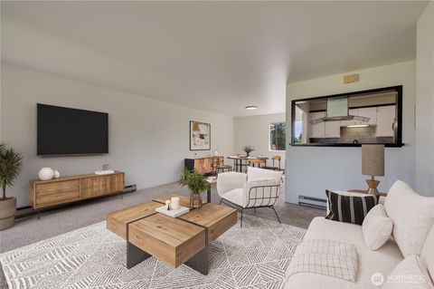 Photo of 310 S 11th Street #212, Mount Vernon, WA 98274 (MLS # 2369462)